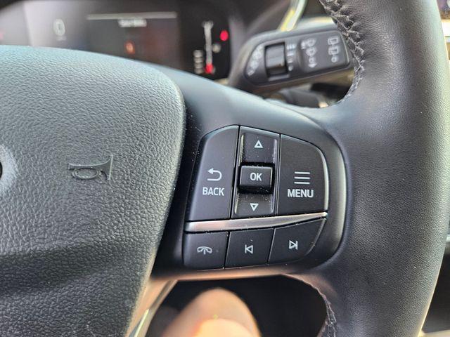 Photo of 2023 Oxford White Ford Escape