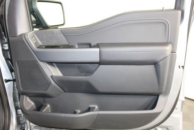 Photo of 2025 Iconic Silver Metallic Ford F-150