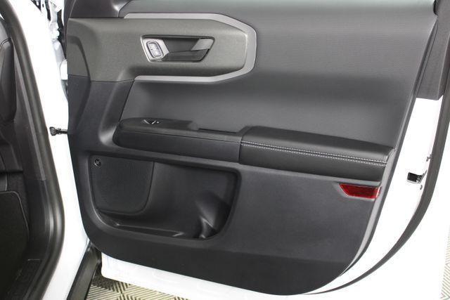 Photo of 2025 Oxford White Ford Bronco Sport