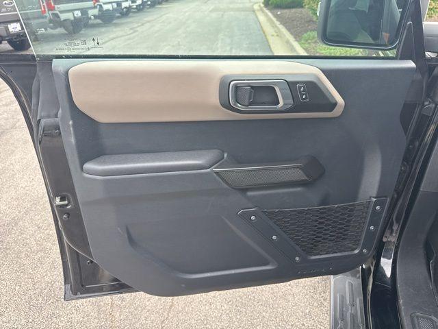 Photo of 2024 Shadow Black Ford Bronco