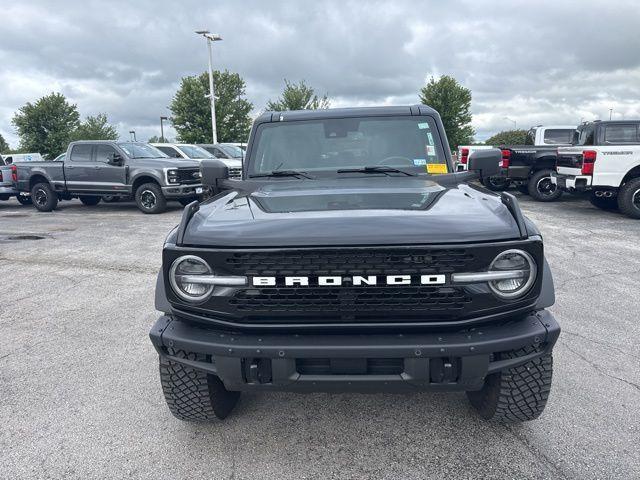Photo of 2024 Shadow Black Ford Bronco