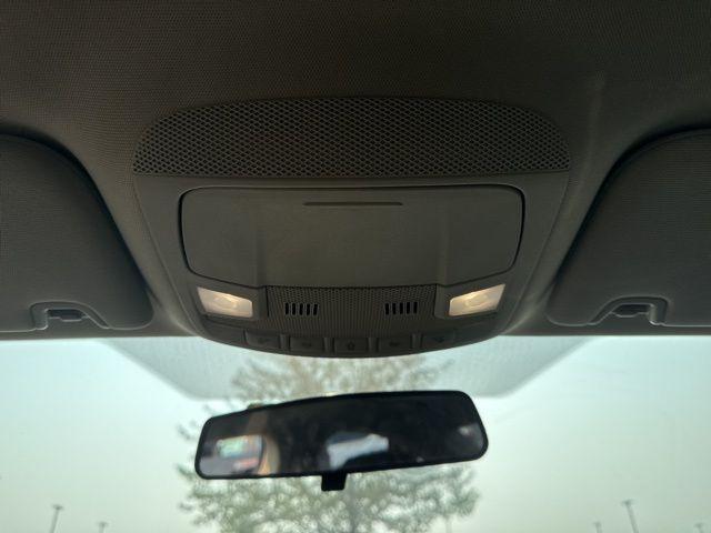Photo of 2017 Oxford White Ford Fusion