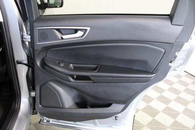 Photo of 2024 Iconic Silver Metallic Ford Edge