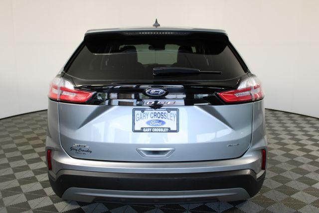 Photo of 2024 Iconic Silver Metallic Ford Edge