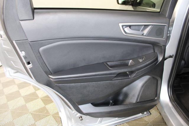 Photo of 2024 Iconic Silver Metallic Ford Edge