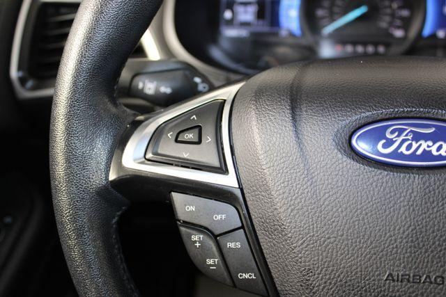Photo of 2024 Iconic Silver Metallic Ford Edge