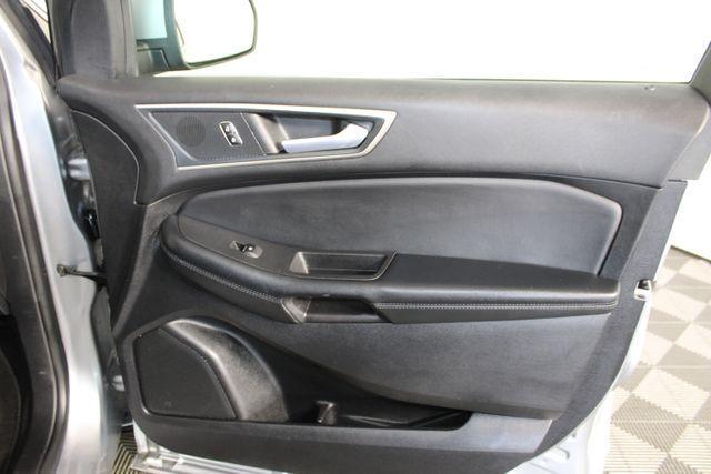 Photo of 2024 Iconic Silver Metallic Ford Edge