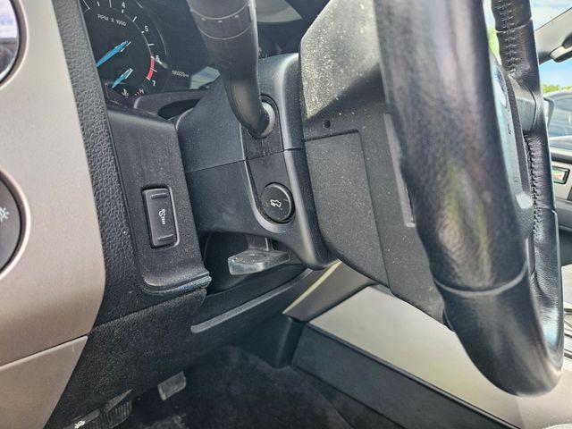Photo of 2017 Ingot Silver Ford Expedition