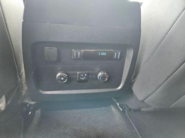 Photo of 2017 Ingot Silver Ford Expedition