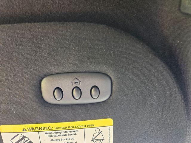 Photo of 2017 Ingot Silver Ford Expedition