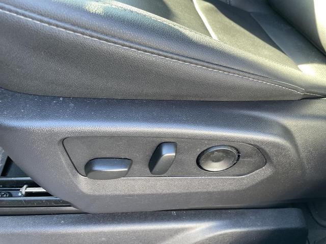 Photo of 2024 White Frost Tricoat GMC Sierra 1500