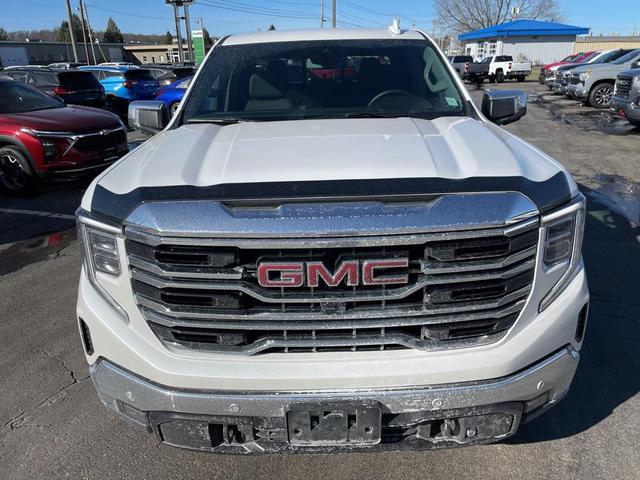 Photo of 2024 White Frost Tricoat GMC Sierra 1500