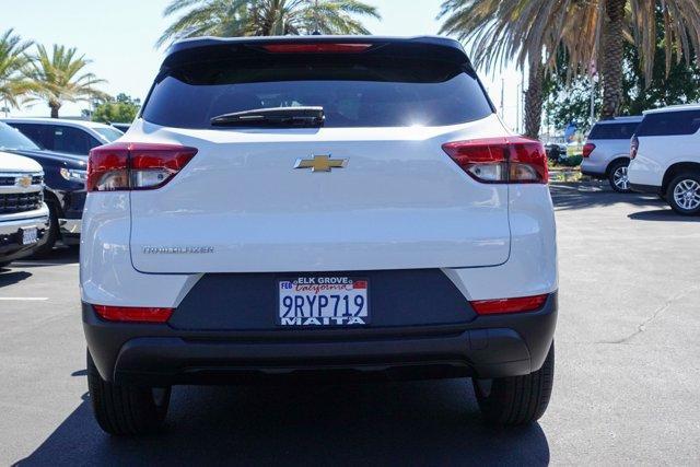 Photo of 2025 Summit White Chevrolet Trailblazer