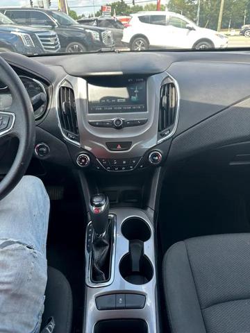 Photo of 2016 BLUE Chevrolet Cruze