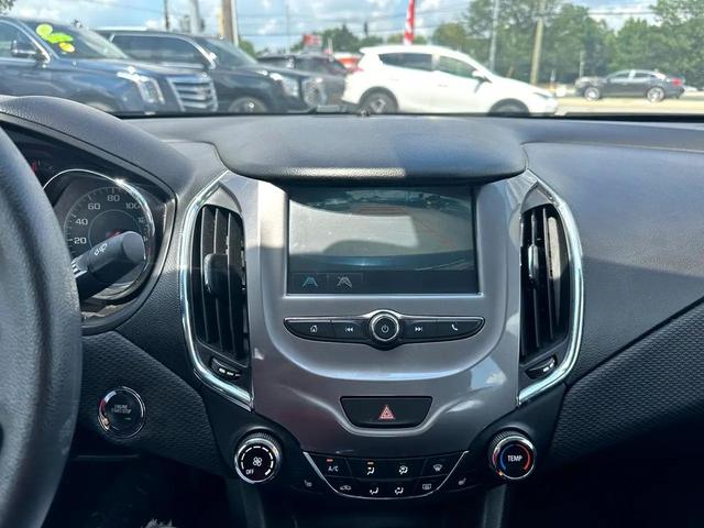 Photo of 2016 BLUE Chevrolet Cruze