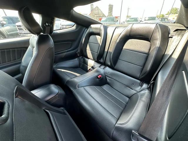 Photo of 2018 Ingot Silver Metallic Ford Mustang
