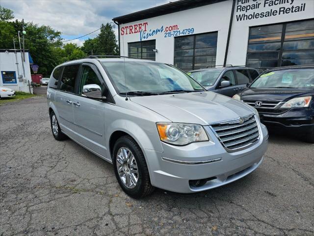 2009 Chrysler Town & Country