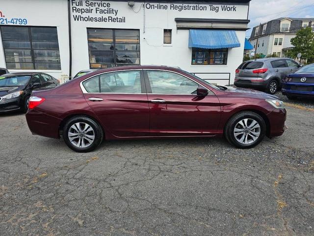 Photo of 2015 Basque Red Pearl II Honda Accord