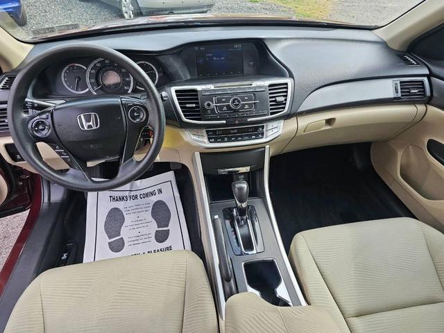 Photo of 2015 Basque Red Pearl II Honda Accord