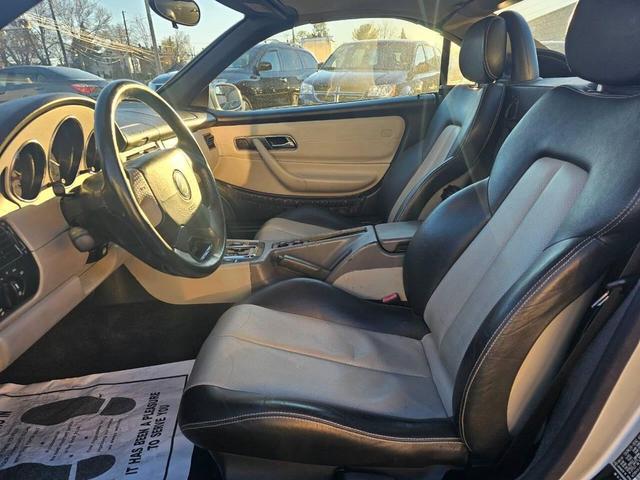 Photo of 1998 Brilliant Silver Metallic Mercedes-Benz SLK-Class