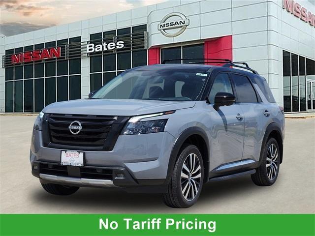 Photo of 2025 Boulder Gray Metallic Nissan Pathfinder