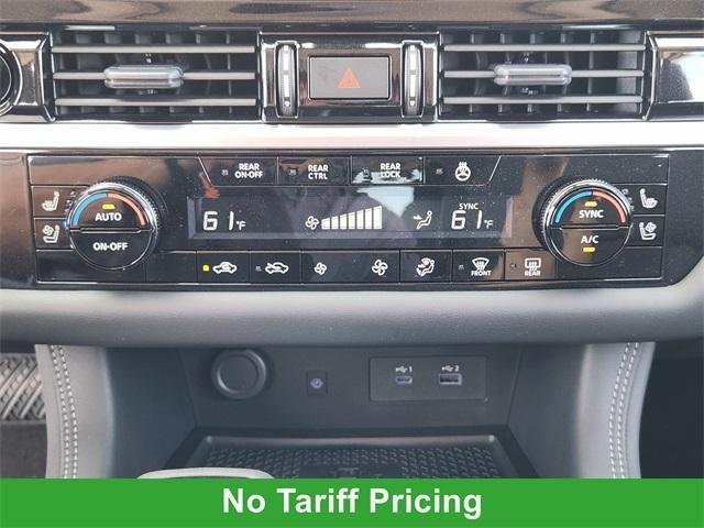 Photo of 2025 Boulder Gray Metallic Nissan Pathfinder