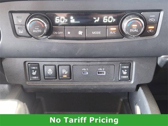 Photo of 2022 Gun Metallic Nissan Frontier