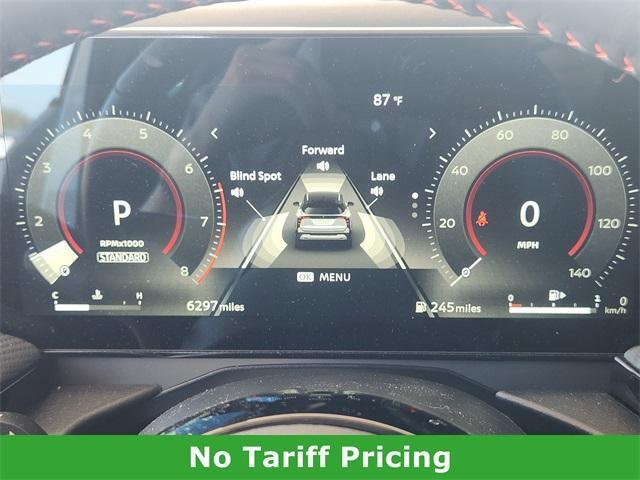 Photo of 2025 Aspen White Tri Nissan Kicks