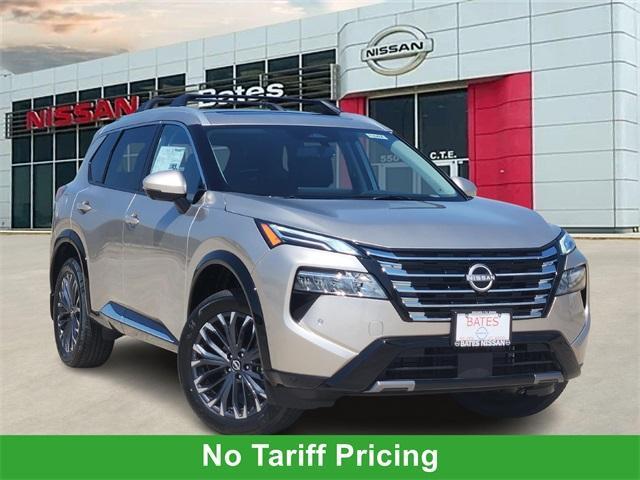 Photo of 2025 Champagne Silve Nissan Rogue