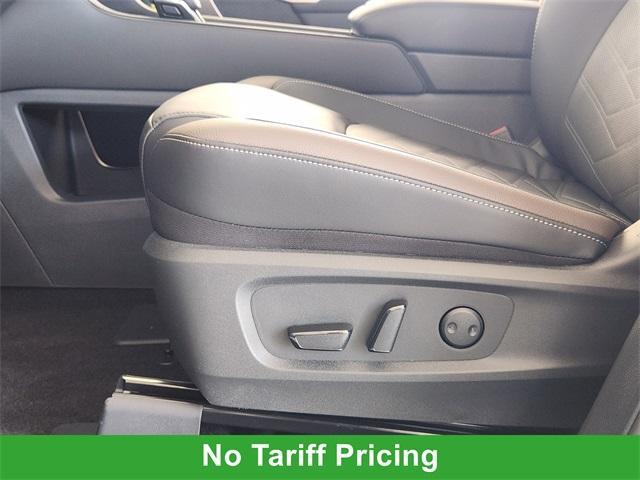 Photo of 2025 Obsidian Green Pearl / Super Black Nissan Pathfinder