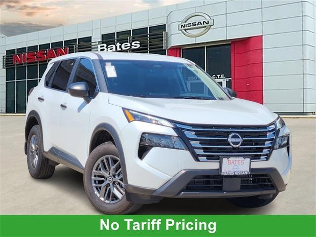Photo of 2025 Everest White P Nissan Rogue