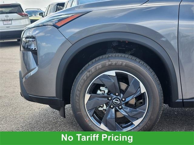 Photo of 2025 Gun Metallic Nissan Rogue
