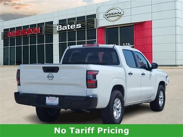 Photo of 2025 Glacier White Nissan Frontier