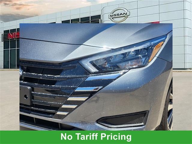 Photo of 2025 Gun Metallic Nissan Versa