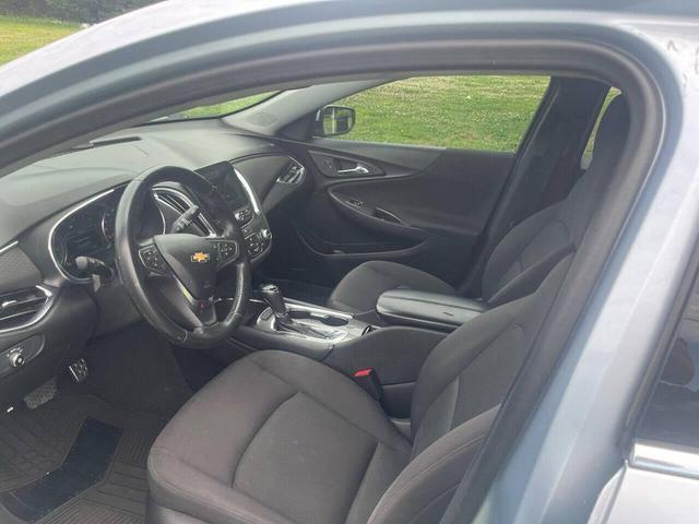 Photo of 2017 Turquoise Chevrolet Malibu