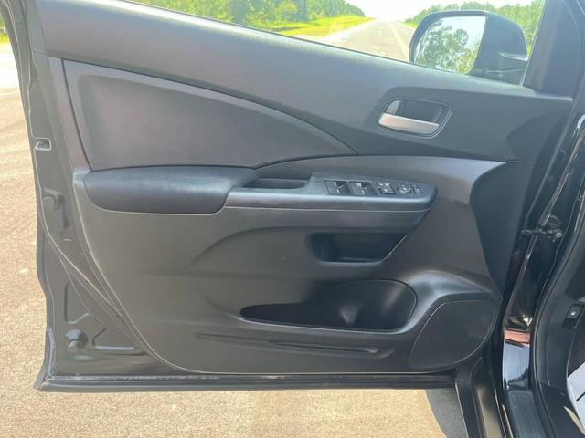Photo of 2014 Crystal Black Pearl Honda CR-V