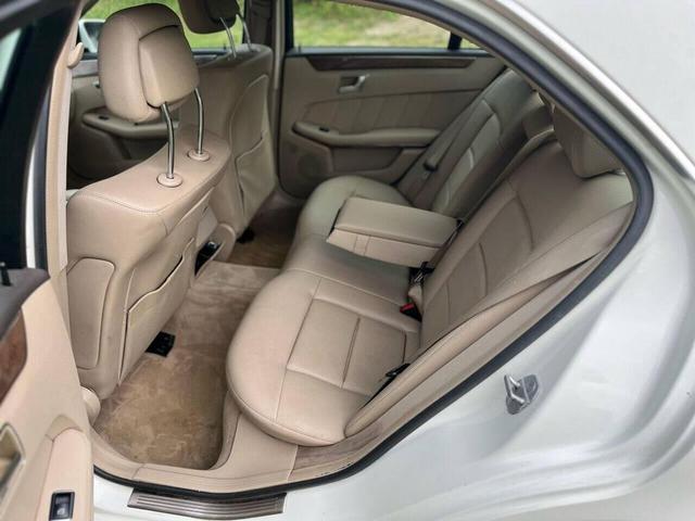Photo of 2011 White Mercedes-Benz E-Class