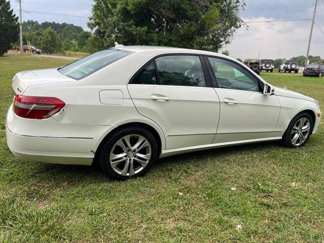Photo of 2011 White Mercedes-Benz E-Class