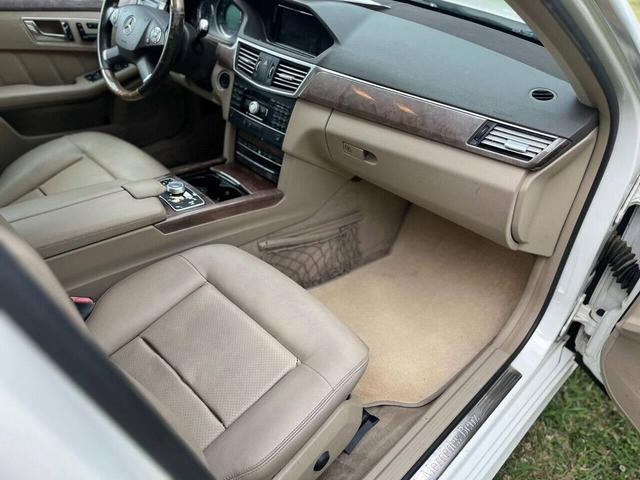 Photo of 2011 White Mercedes-Benz E-Class