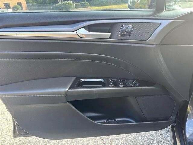 Photo of 2016 Gray Ford Fusion