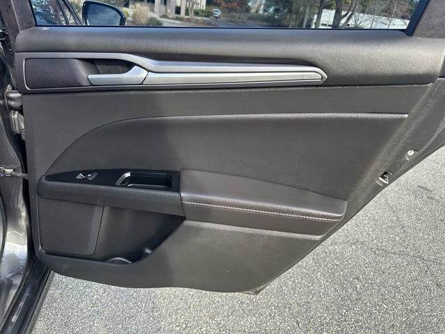 Photo of 2016 Gray Ford Fusion