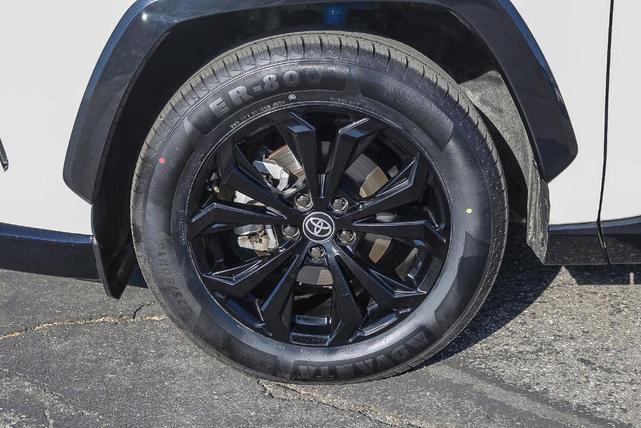 Photo of 2022 Pearl Toyota RAV4 Hybrid