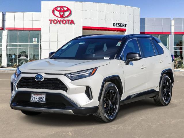 Photo of 2022 Pearl Toyota RAV4 Hybrid