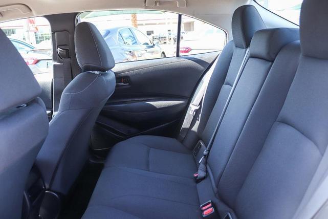 Photo of 2022 Classic Silver Metallic Toyota Corolla