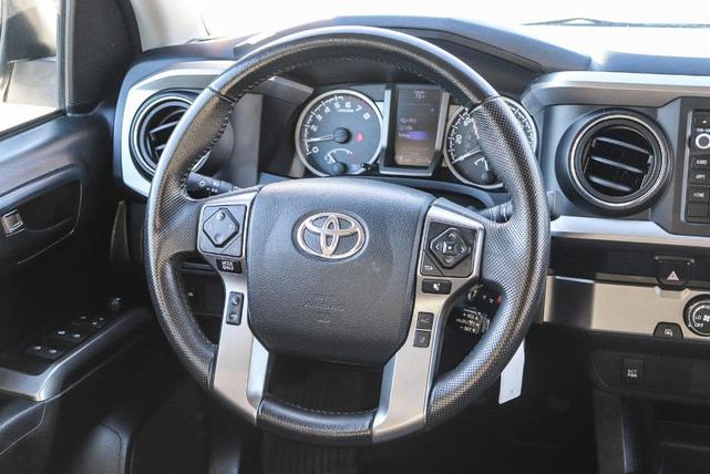 Photo of 2019 White Toyota Tacoma