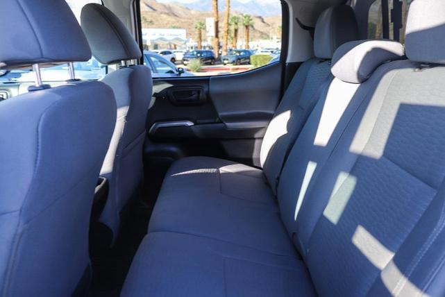 Photo of 2019 White Toyota Tacoma