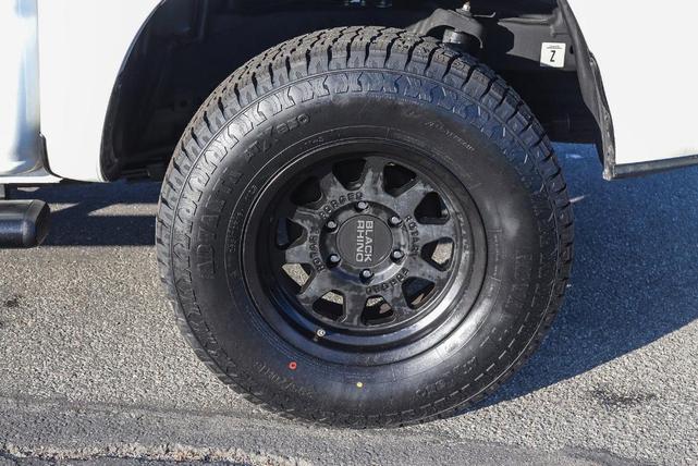 Photo of 2019 White Toyota Tacoma