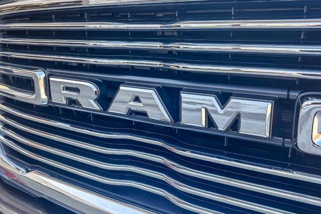 Photo of 2024 Granite Crystal Clearcoat Metallic RAM 2500