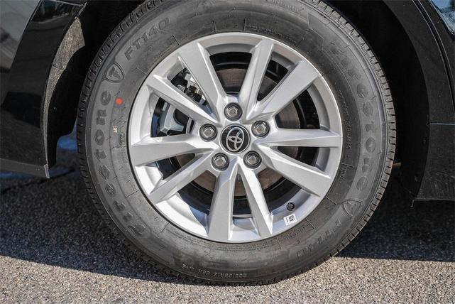 Photo of 2025 Midnight Black Metallic Toyota Camry