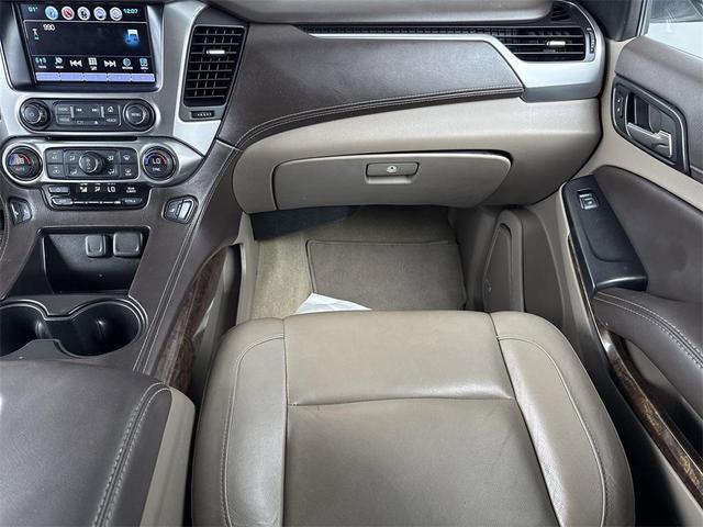 Photo of 2017 Summit White Chevrolet Tahoe